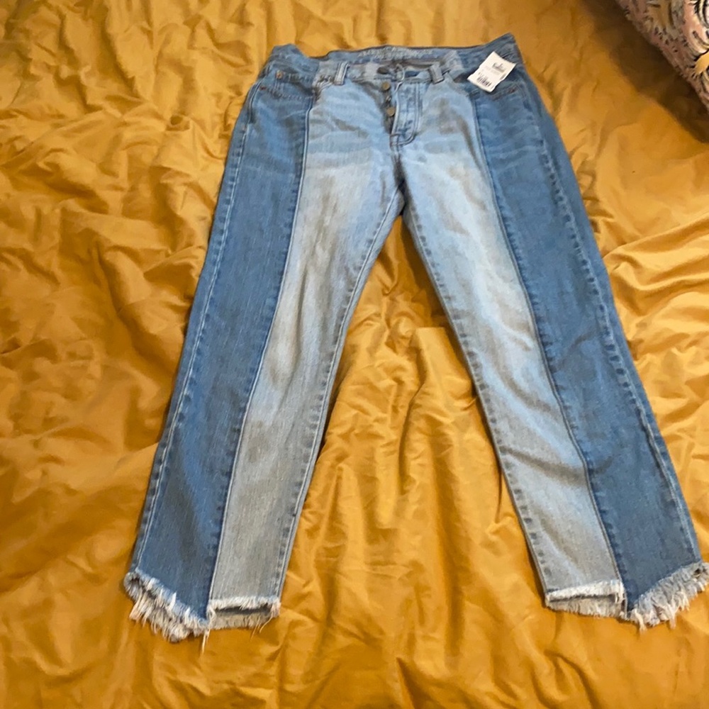 American Eagle vintage hi-rise style jeans